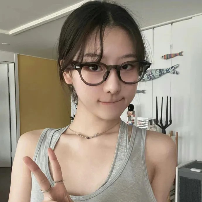 噗拢共探员